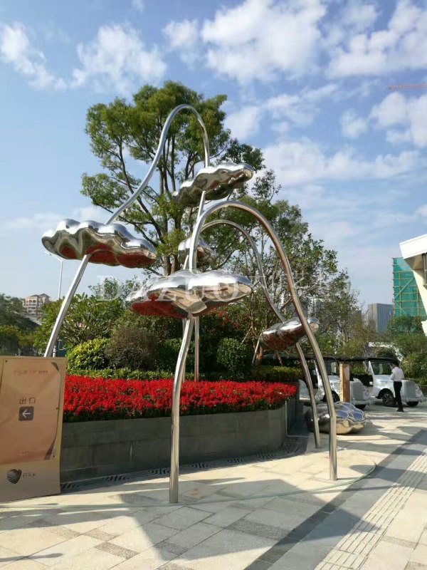 户外公园金属雕塑